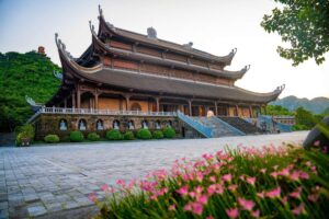 Một thoáng Tam Chúc giữa non xanh mây biếc