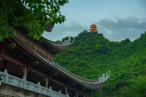 Một thoáng Tam Chúc giữa non xanh mây biếc